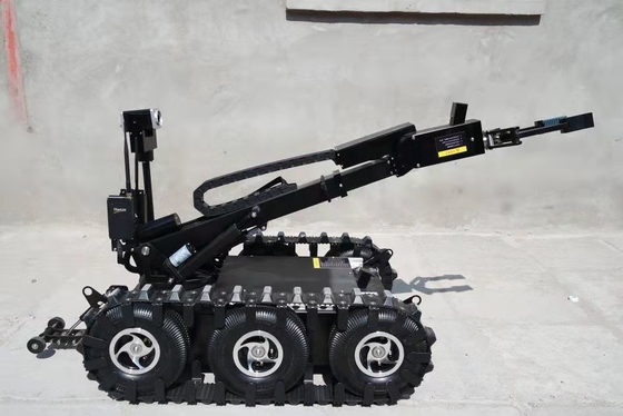 Διπλός τρισδιάστατος πραγματικός ρομπότ εξουδετέρωσης βόμβας πενσών - επίδειξη χρονικού πυροβολισμού